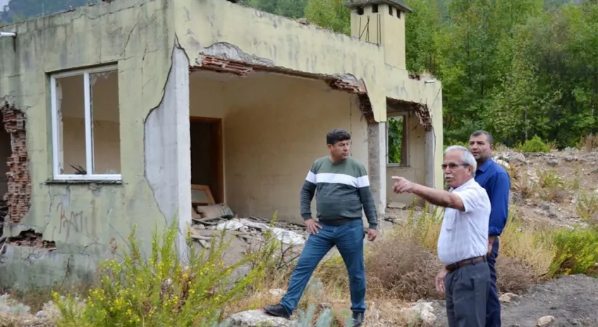 14 yıl önceki selin izleri hala duruyor, kayıp çift bulunamadı