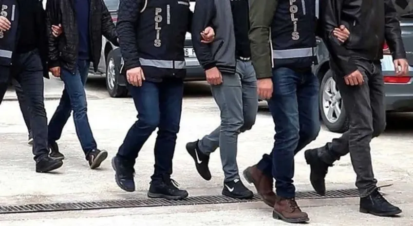 41 FETÖ şüphelisi gözaltında, 25’i tutuklandı