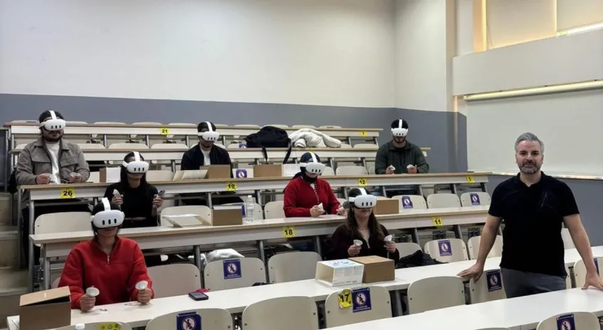 ADÜ’de öğretmen adayları sanal gerçeklikle öğreniyor