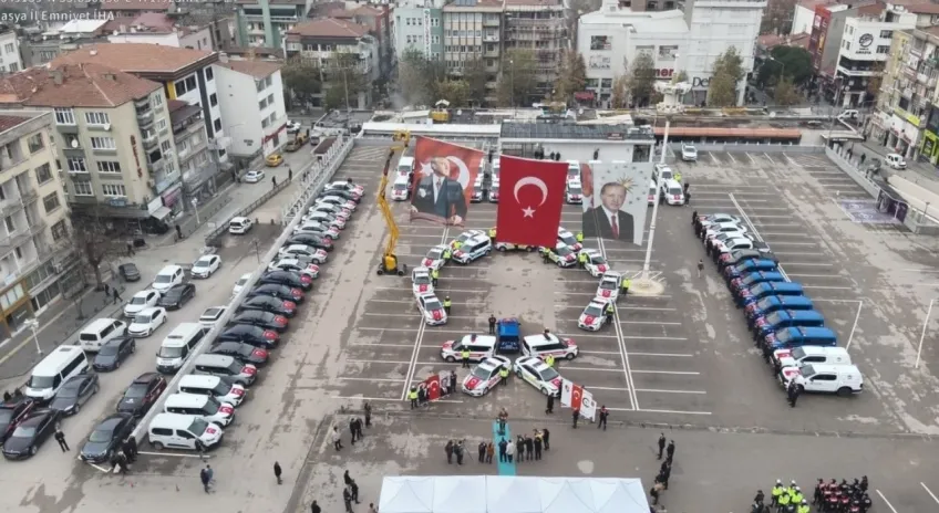 Amasya’da emniyet ve jandarmaya 71 yeni araç teslim edildi