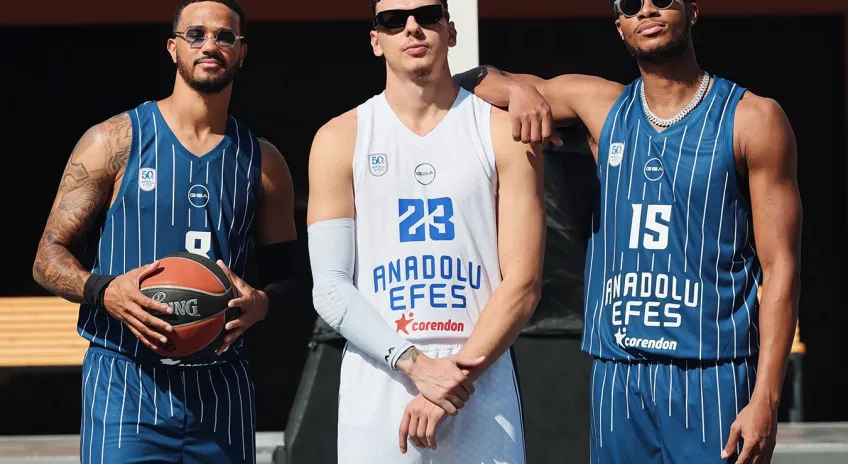 Anadolu Efes Spor Kulübü, 50. Yaş Formalarını Seçti