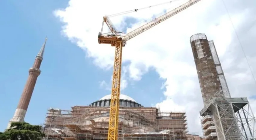 Ayasofya’da restorasyon ve güvenlik çalışmaları hızla sürüyor
