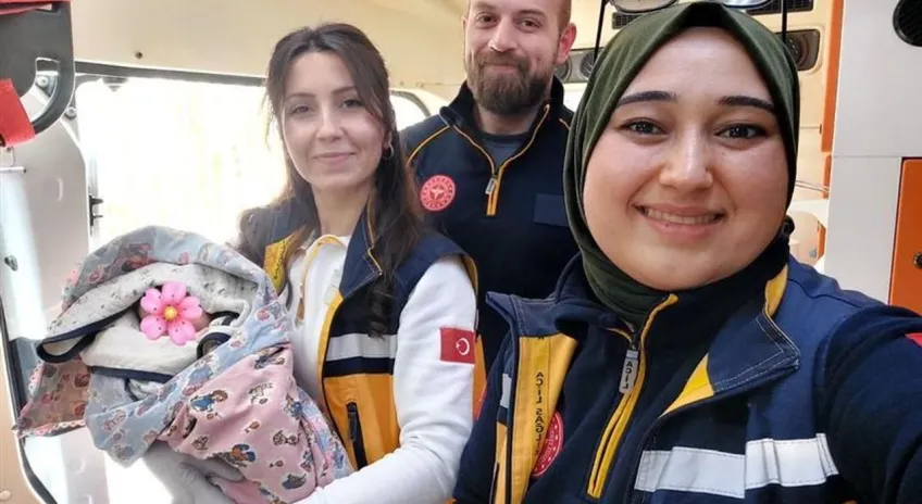 Aydın'da ambulansta mucize doğum