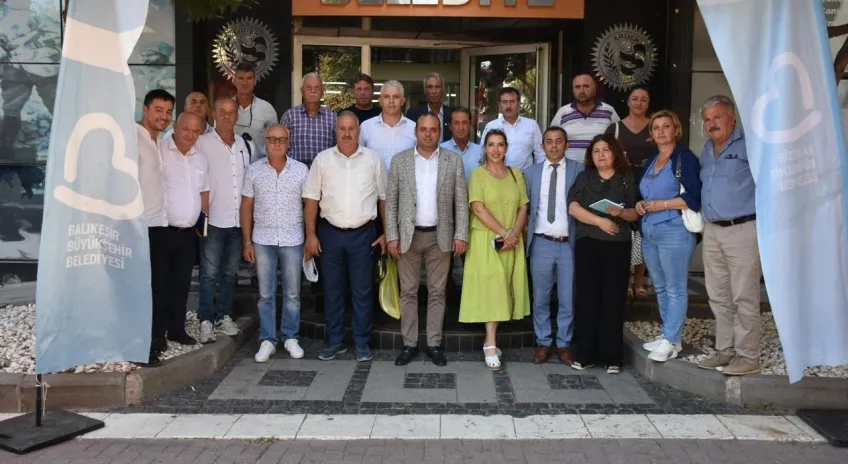 Büyükşehir’den Erdek, Bandırma ve Karesi’de muhtarlar buluşması