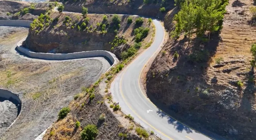 Büyükşehir’le Anamur Yolları Yenilendi