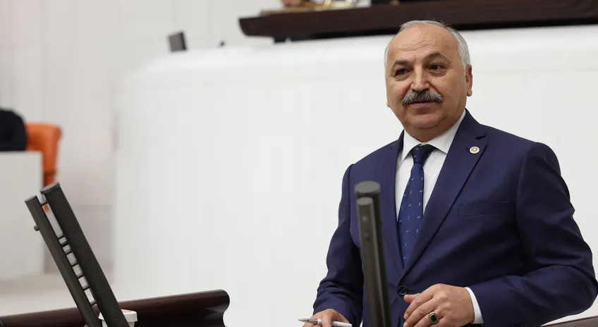 CHP'li Talat Dinçer:  “Okullar Yok, Vaatler Çok”