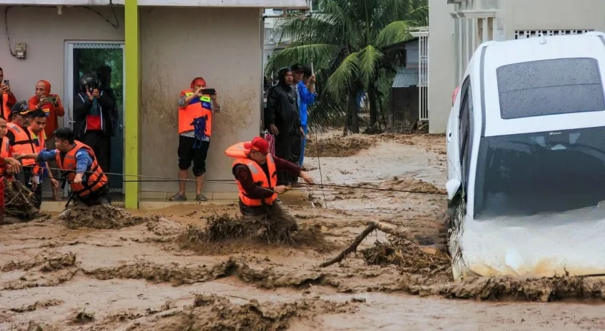 Endonezya’daki sel ve toprak kaymalarında ölü sayısı 248’e yükseldi