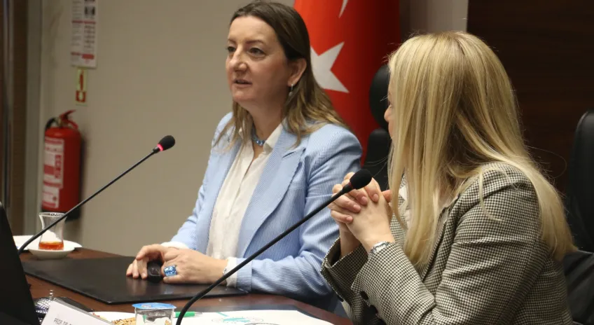 Erkekler “Evin Reisi Benim” Derken, Kadınlar Eşitliği Tercih Ediyor!