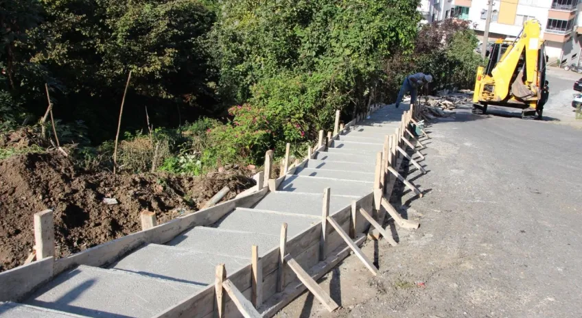 Giresun Belediyesi 100 metrelik merdiven yapıyor