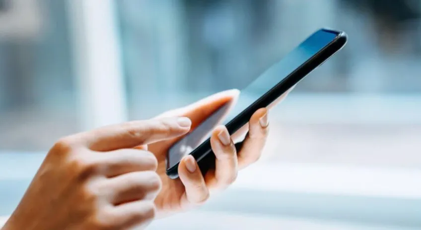Güney Kore’de okullarda cep telefonu yasaklandı