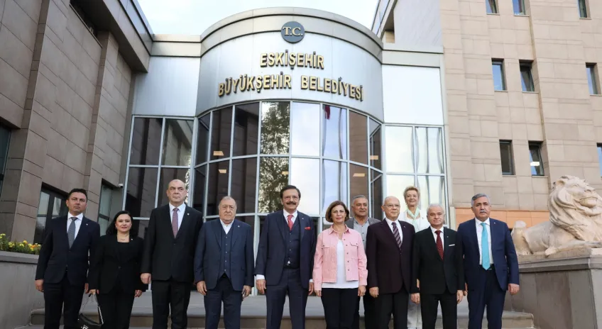 Hisarcıklıoğlu’ndan Eskişehir Büyükşehir Belediye Başkanı Ünlüce’ye Ziyaret