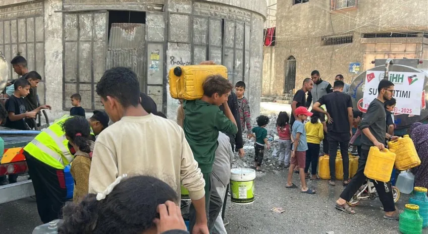 İHH, Gazze’de enkaz temizliği çalışmalarını sürdürüyor