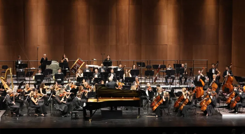 İstanbul Devlet Senfoni Orkestrası DenizBank Konserleri  2025-2026 Sanat Sezonunu Açtı