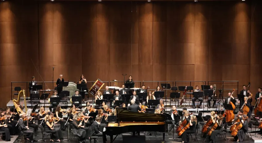 İstanbul Devlet Senfoni Orkestrası Denizbank Konserleri Sezonu Açtı