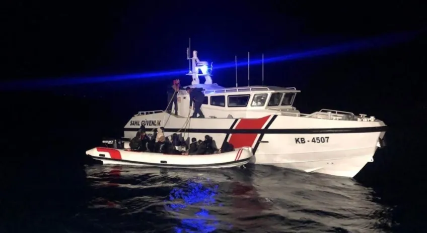 İzmir'de 99 düzensiz göçmen yakalandı