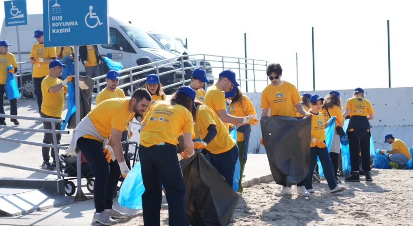 Kadıköy’de Sahil Temizliği