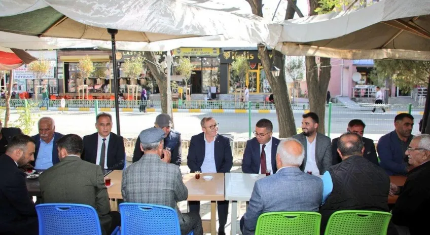 Kars Valisi Ziya Polat, Kağızman’da vatandaşlarla buluştu, esnafı ziyaret etti