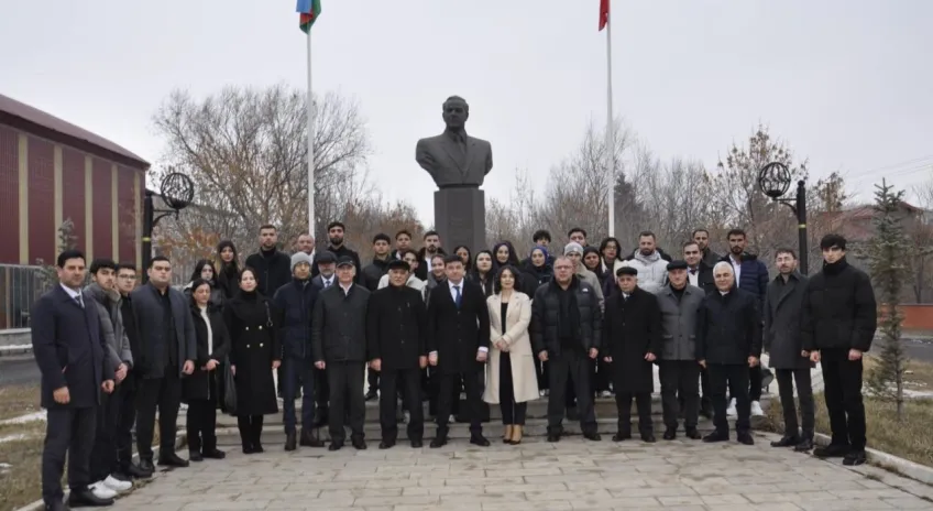 Kars’ta Haydar Aliyev vefatının 22. yılında anıldı