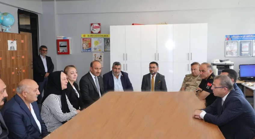 Kars’ta ortaokula Şehit Polis Abubekir Elyıldırım’ın ismi verildi