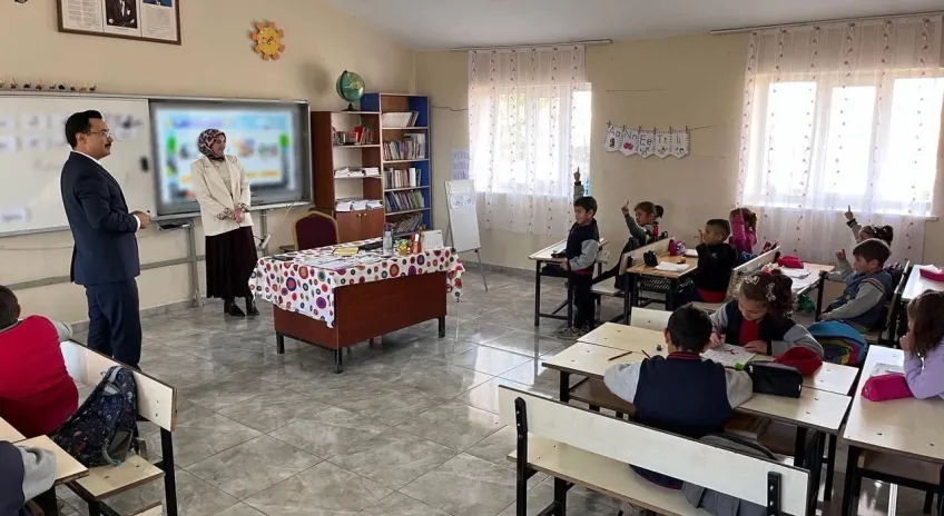 Kaymakam Demirtaş’tan Cebeci Köyü İlkokulu’na ziyaret