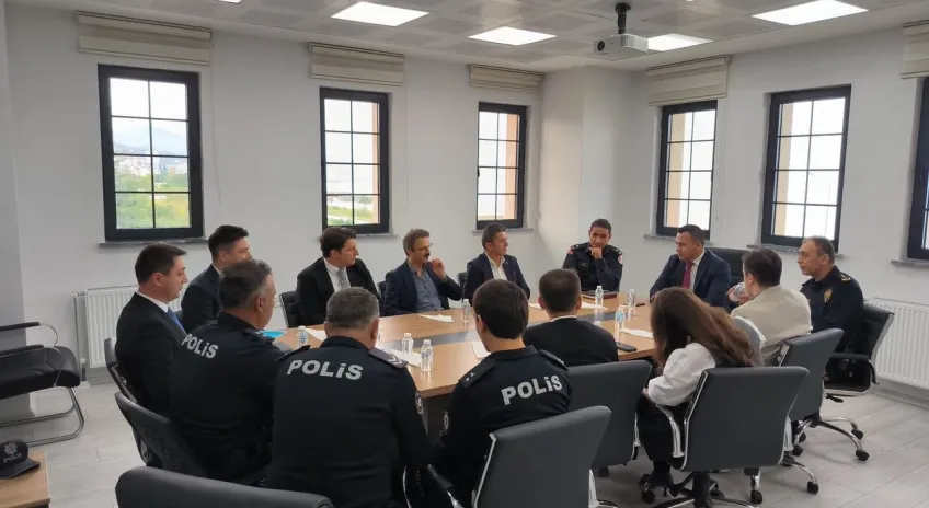 Kaymakam Dr. Uzan; “ Bilgi güvenliği konusunda hem kurumların hem de bireylerin duyarlı olması gerekiyor.”