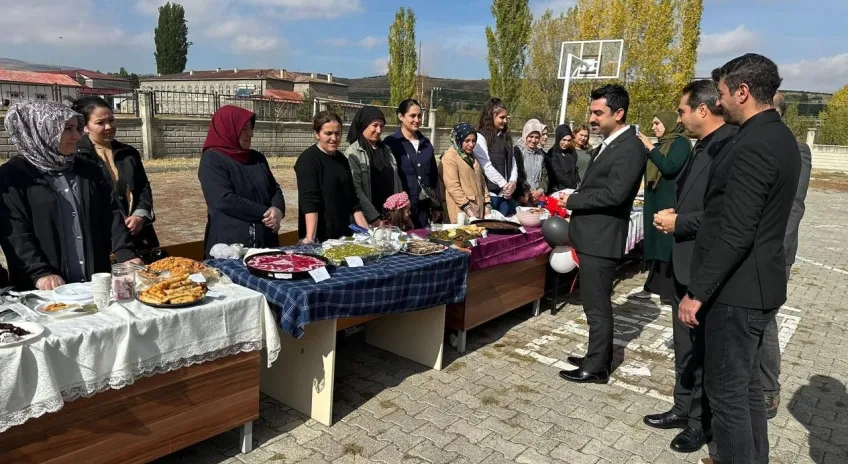 Kaymakam Muhammed Emin Tutal, Filistin yararına düzenlenen kermese katıldı