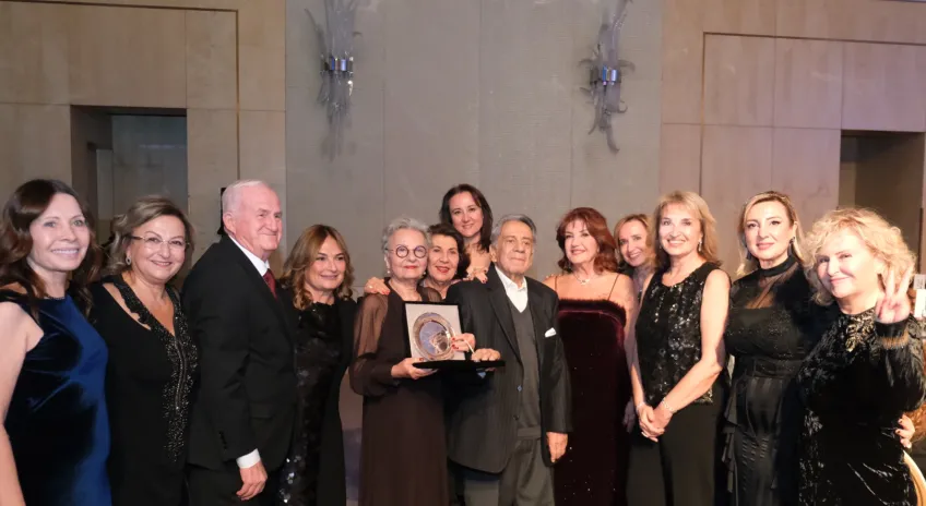 Koruncuk Vakfı Dostları, Yıl Sonu Yemeği’nde Bir Araya Geldi