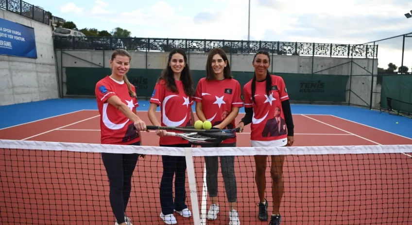 Kuşadası Tenis Kulübü’nde Cumhuriyet Kupası Heyecanı Başladı