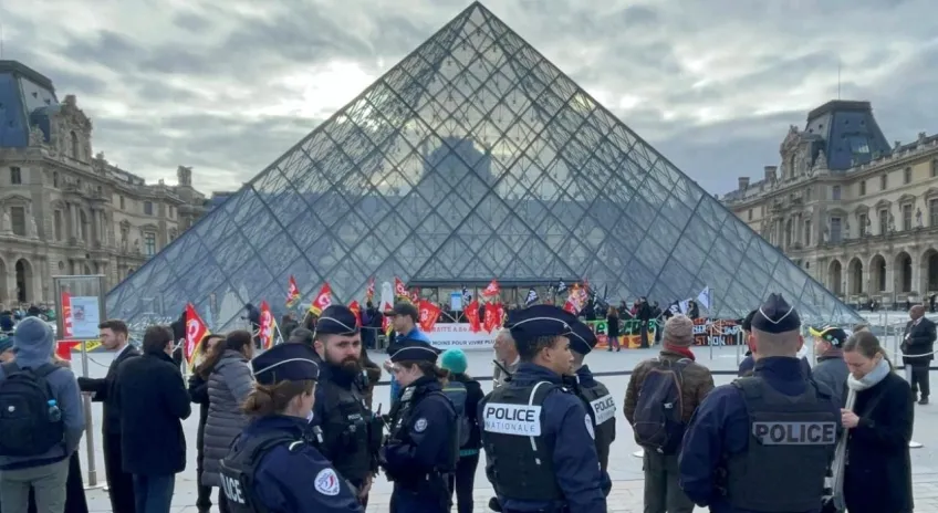 Louvre’daki mücevherler merkez bankasına taşındı