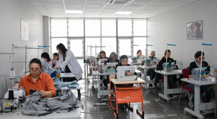 Mersin Büyükşehir Belediyesi'nden giyim üretim kursu