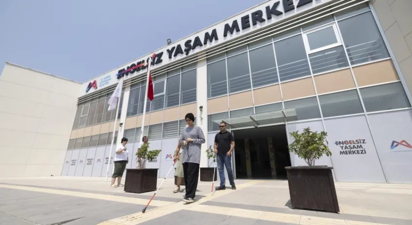 Mersin Büyükşehir, Engel Tanımayan Hizmetler Sunuyor