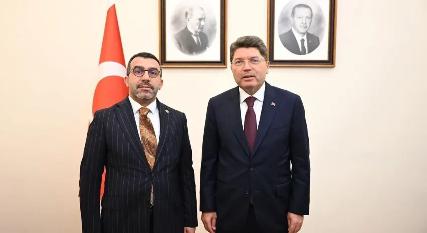 Milletvekili Adem Çalkın, Adalet Bakanı Yılmaz Tunç’u ziyaretinde Kars ile ilgili talep ve beklentileri iletti