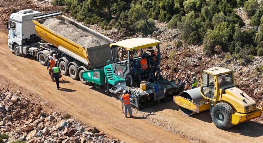 Muğla Büyükşehir’den Menteşe Kırsalına 36,5 Milyon TL’lik Yol Yatırımı
