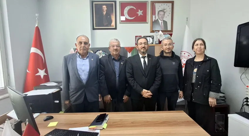 Muhtarlar Derneğinden İlçe Gençlik Spor müdürüne ziyaret: