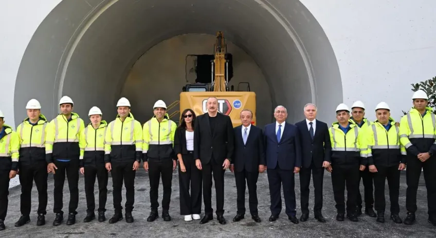 Murovdağ Tüneli’nde İlk Işık Göründü