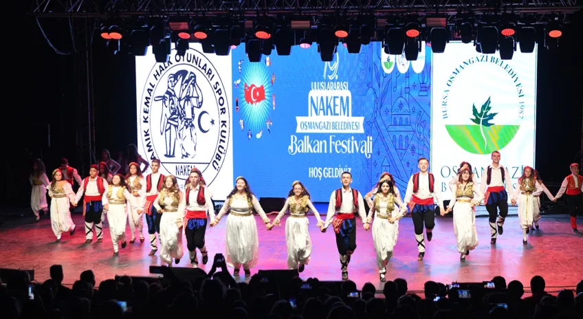 Osmangazi’de 19. Uluslararası Balkan Festivali Rüzgarı Esti