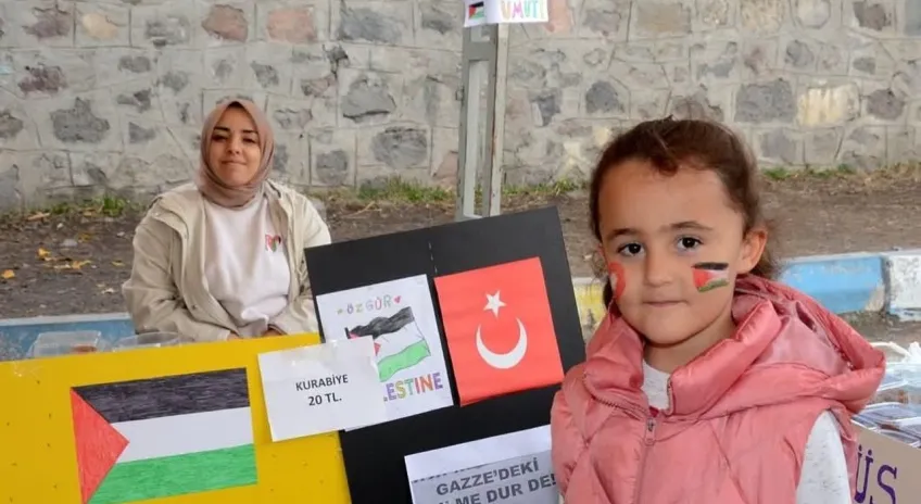 Sarıkamış Kaymakamı Aslantatar, Gazze’ye Destek Kermesine katıldı