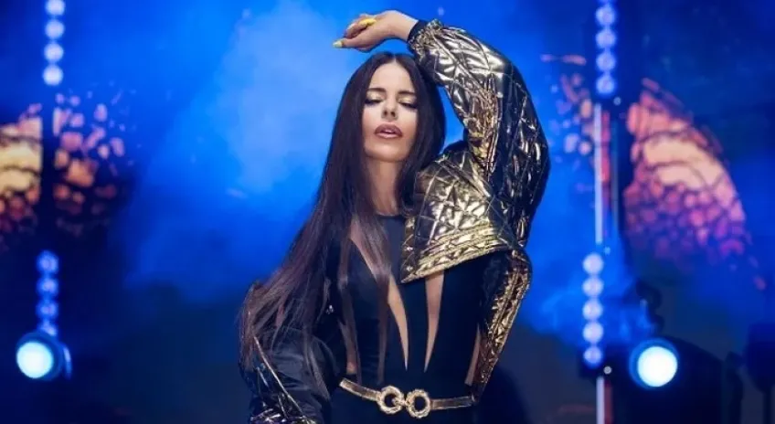 Simge Sağın İpsala’da Sahneyi Coşturdu