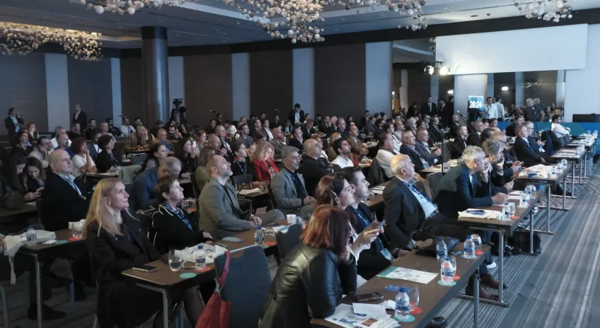 Türk Göz Doktorları Cerrahide Dünyaya Öncü Oluyor