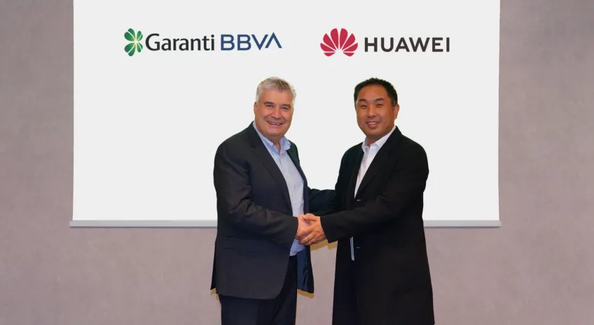 Türk Yazılımcı ve Tasarımcılar İstanbul’da Ödüllendirildi