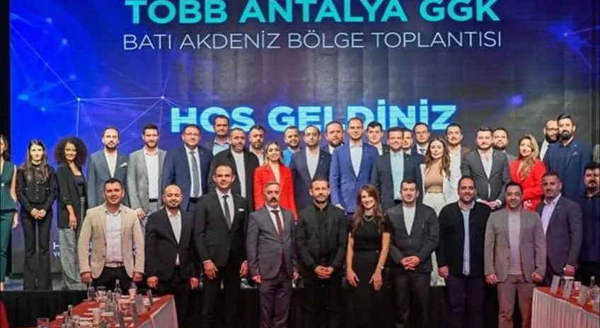 Uğur Büyükçulcu liderliğinde Antalya’da genç girişimci zirvesi gerçekleşti