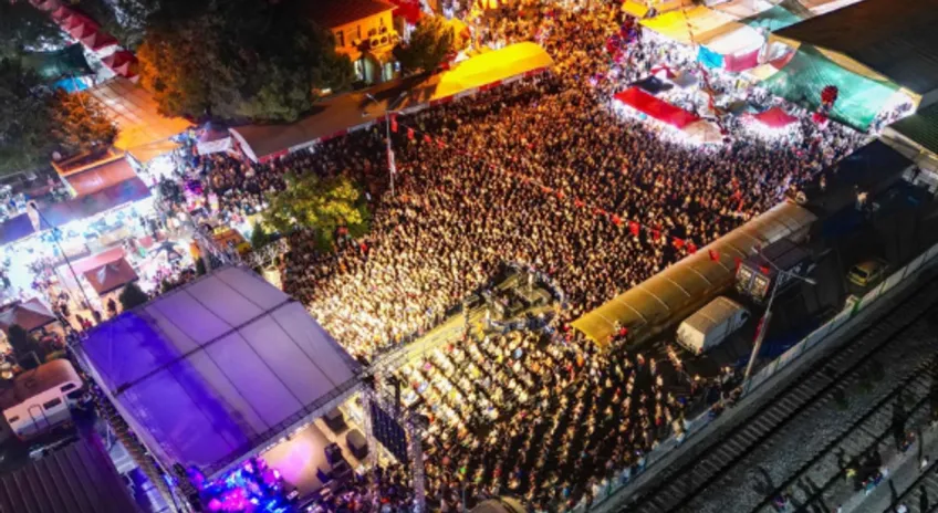 Uluslararası Eşme Festivalinde dolu dolu bir gün yaşandı