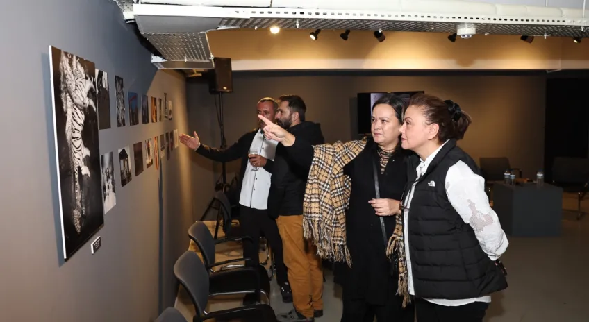 Vizör Fotoğraf Grubu’nun “Zincir” Projesi Sanatseverlerle Buluştu