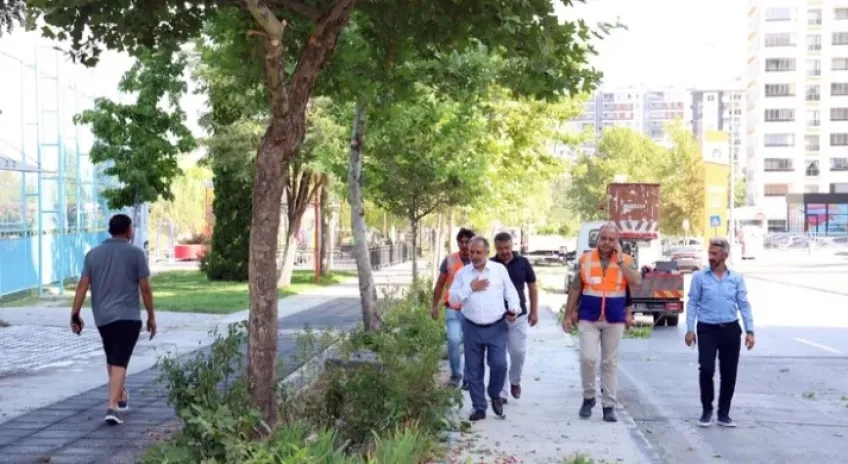 Yalçın’dan “Belediye Mahallemizde” Ekibine Destek
